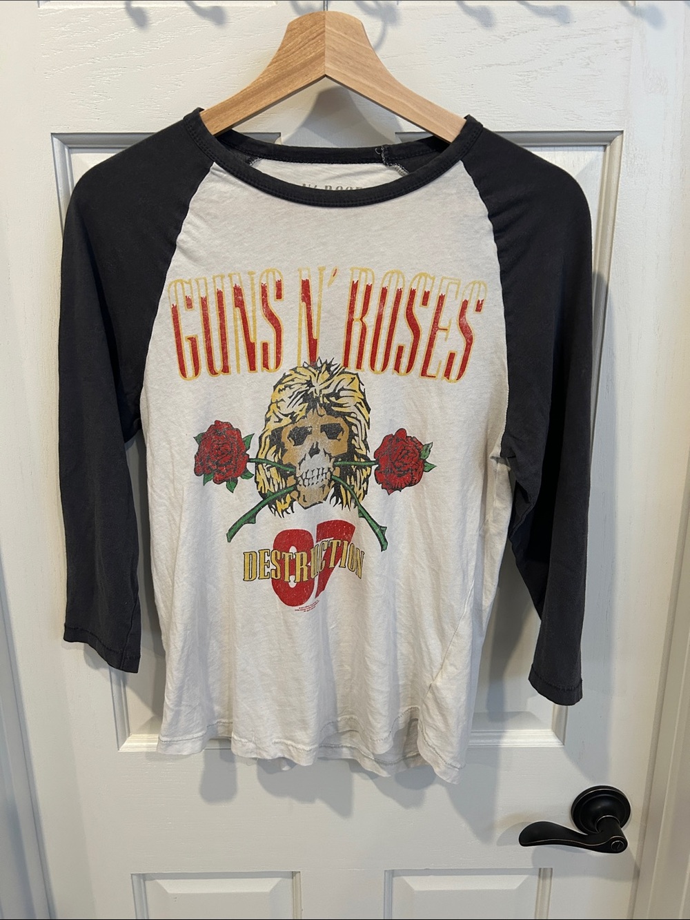 Guns N' Roses Women's Long Sleeve Raglan Tee - White/Black